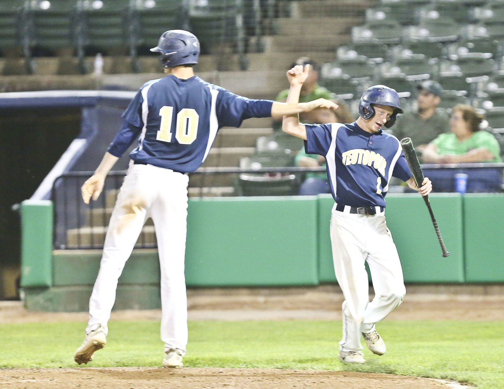 Teutopolis baseball Rock Island Alleman 16 5.30.19.JPG